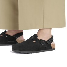 Load image into Gallery viewer, Tokio Black Suede (Women)
