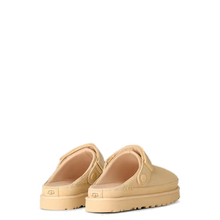 Load image into Gallery viewer, Goldenstar Clog Pale Buttercup (Women)
