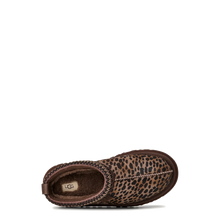 Load image into Gallery viewer, Tazz Caspian Burnt Cedar (Women)

